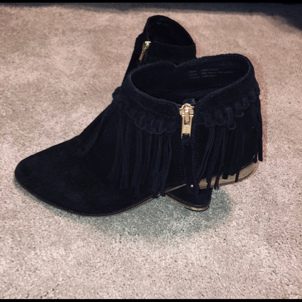 Like New - Aldo booties with fringe